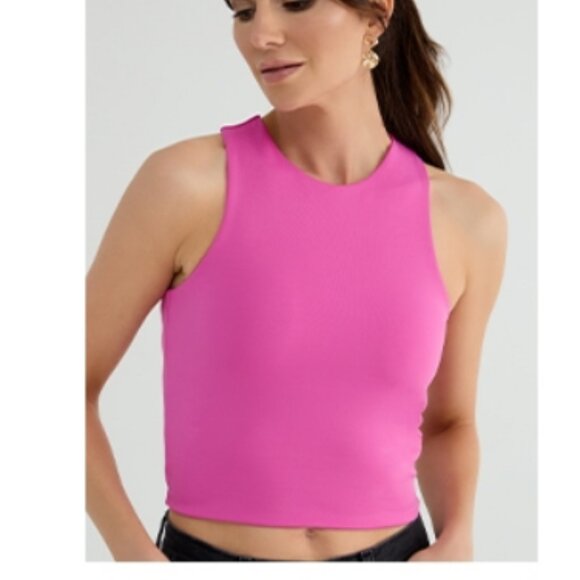 Kada The Sculpt Racerback Crop in Fucshia - Picture 2 of 3